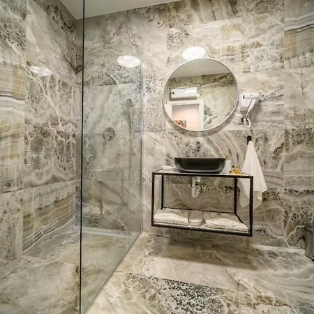 Penthouse Lux * רוגוזניצה