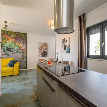 Penthouse Lux דירה רוגוזניצה